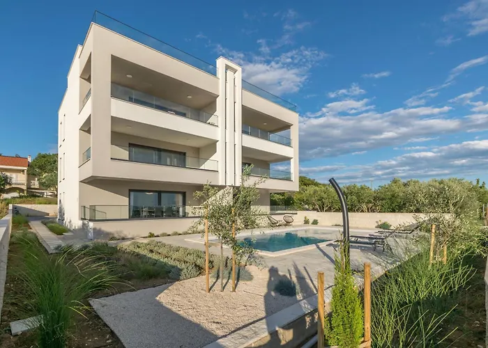 Panoramica W Balcony And Swimming Pool Задар