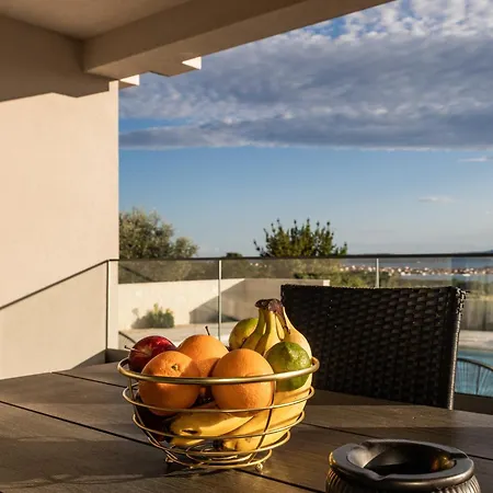 Panoramica W Balcony And Swimming Pool شقة زادار
