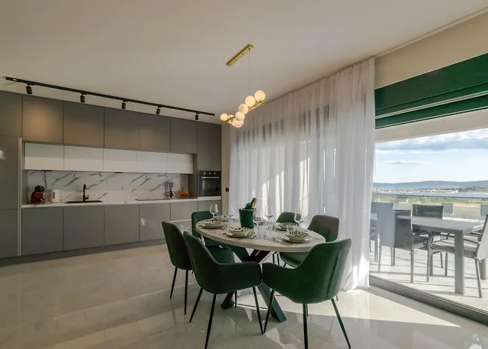 דירה Panoramica W Balcony And Swimming Pool זאדאר
